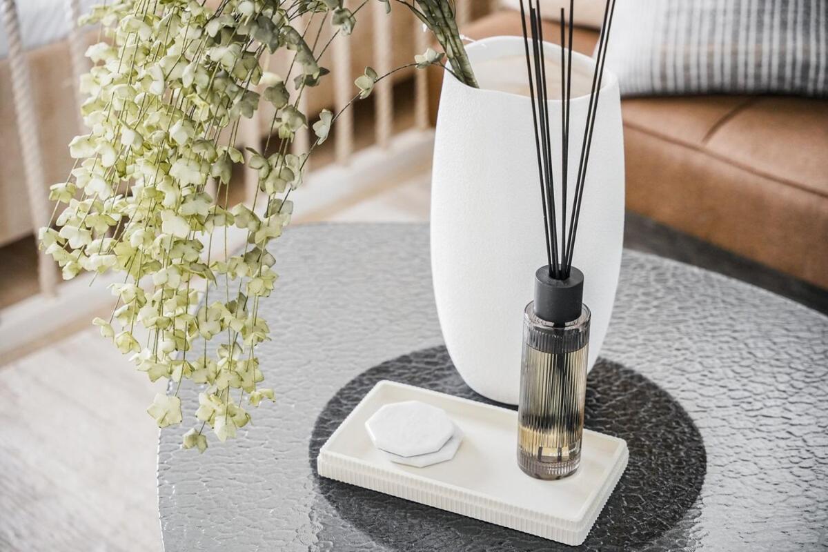 Elegant Sophisticated In Jvc Perfect For 4 Dubai
