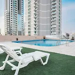 Elegant Studio Apartment Sophisticated In Jvc Perfect For 4