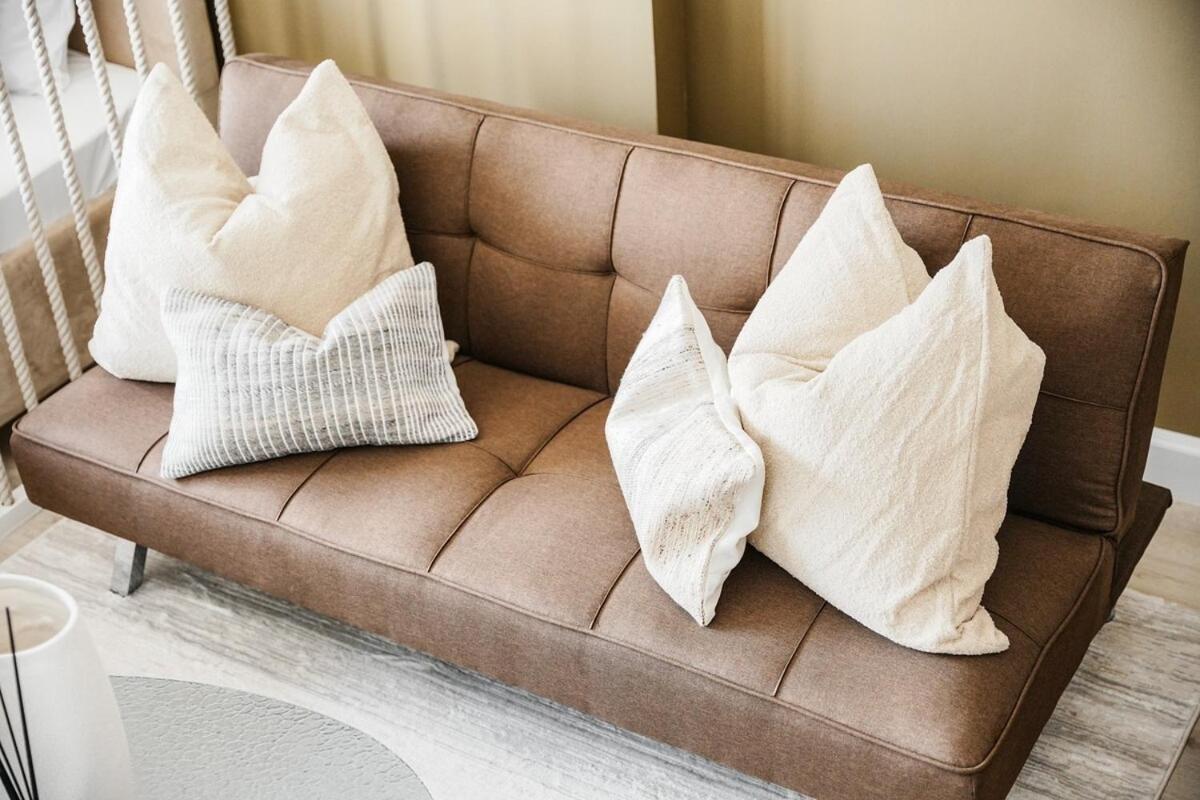 Apartment Elegant Sophisticated In Jvc Perfect For 4 Dubai